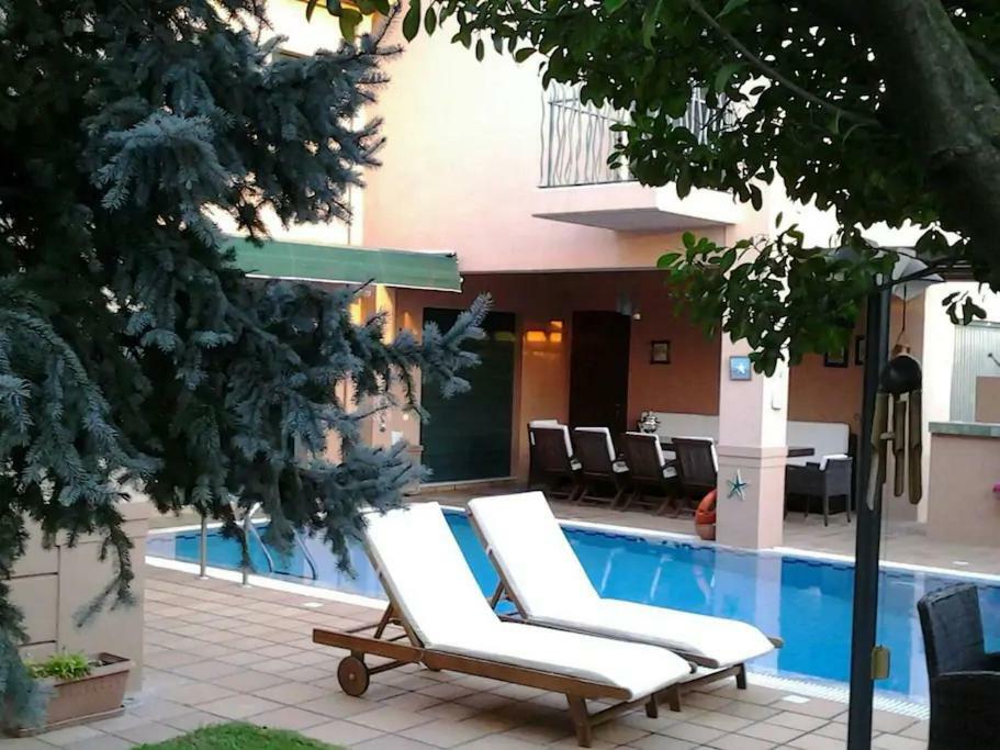 4-Seasons Pool Villa Near Meteora Tríkala Extérieur photo